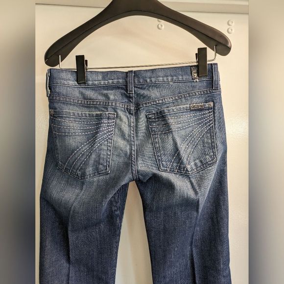 7 for all mankind dojo jeans. Excellent Condition. Size 26x28 - Picture 6 of 6